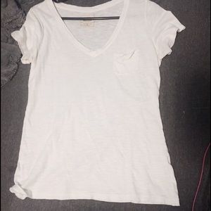 White Hollister vneck