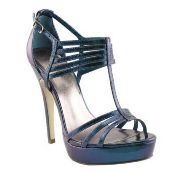 ICORA by Journeys Chalet Heels size 8