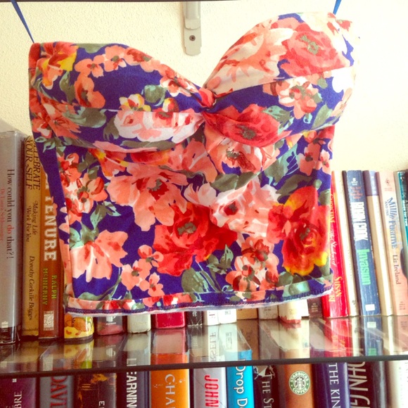 Floral Crop Top - Picture 1 of 4