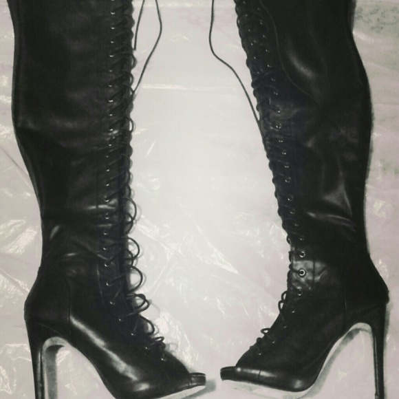High black laced boots