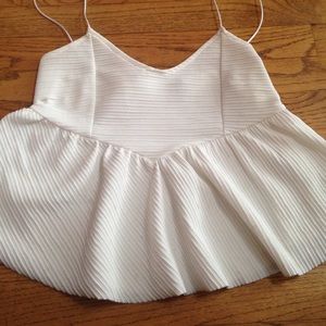 white crop top TRADING