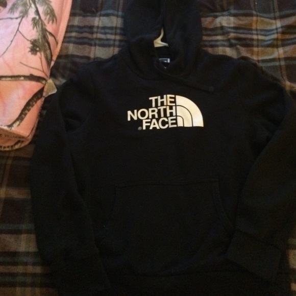 Black North Face sweatshirt