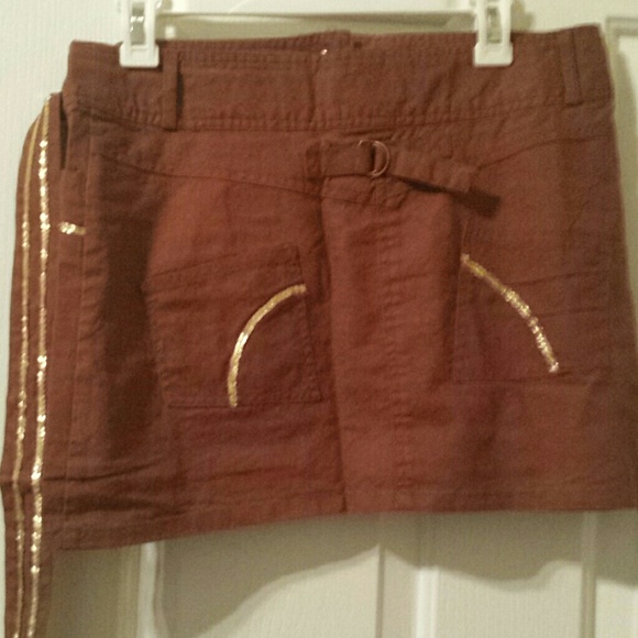 Cute mini skirt with belt - Picture 4 of 4