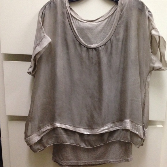 Shirt from Italy, fits small to large - Picture 1 of 1