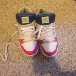 Dc shoes