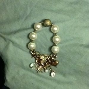 Bundle BETSEY JOHNSON- SKULL SCARF- JOYCE SHIRT