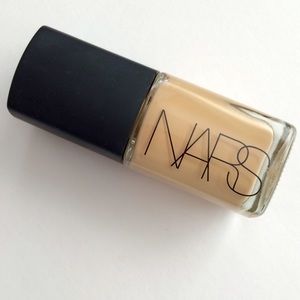 NARS sheer Glow foundation