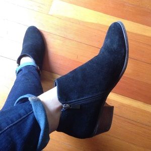 Crown Vintage Ankle Booties