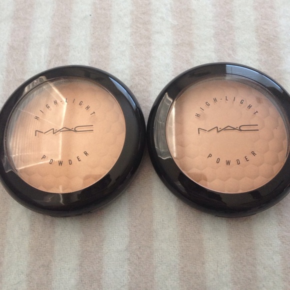 2 MAC Cosmetics Highlight Powders