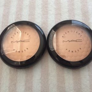 2 MAC Cosmetics Highlight Powders