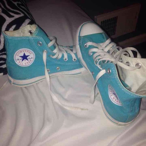 Blue high top converse
