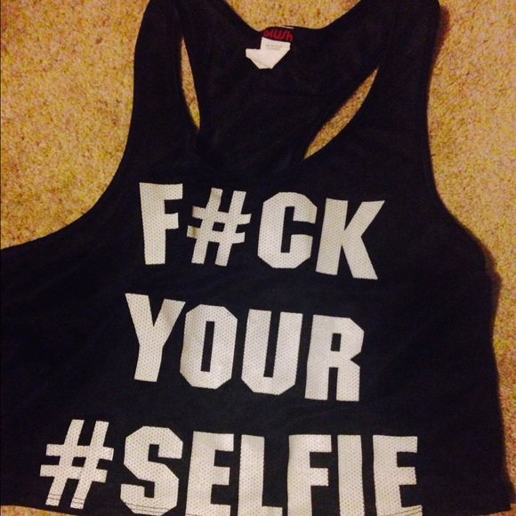 Crop black f your selfie