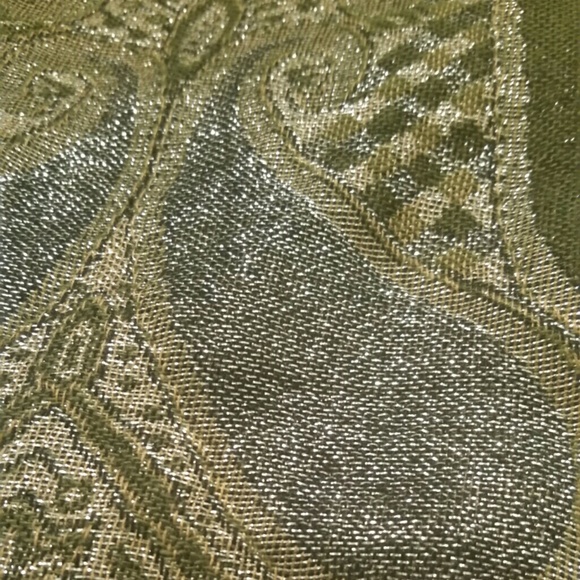 Scarf - Picture 2 of 3