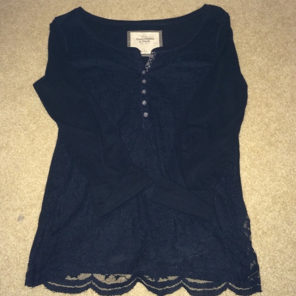 Abercrombie and Fitch Quarter sleeve