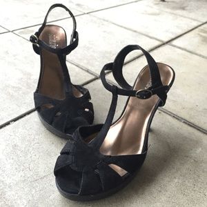 Charles by Charles David Black Pumps, Size 6.5