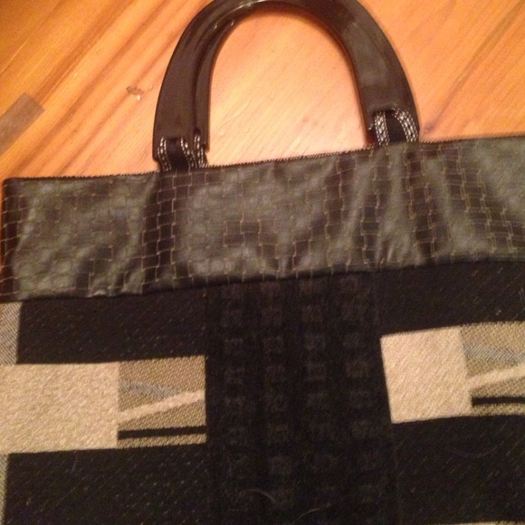 Purse - Picture 2 of 2