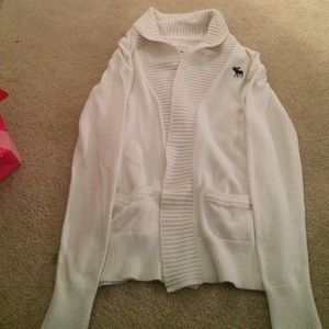 Abercrombie & Fitch Sweater