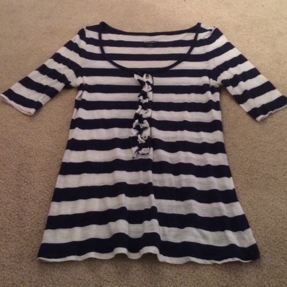 Old Navy top