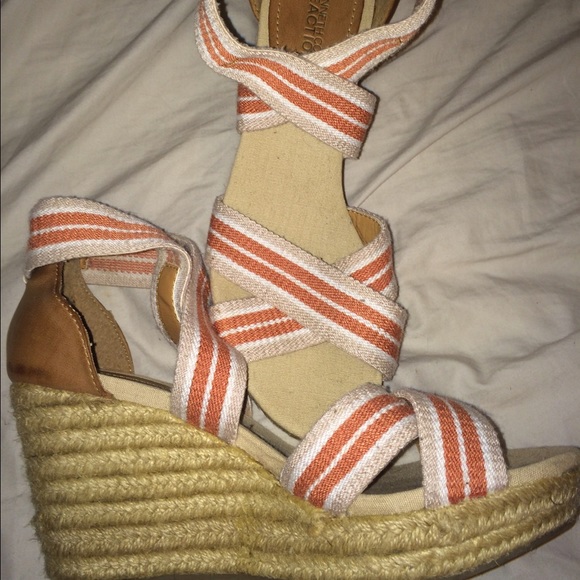 Kenneth Cole Reaction summer wedges