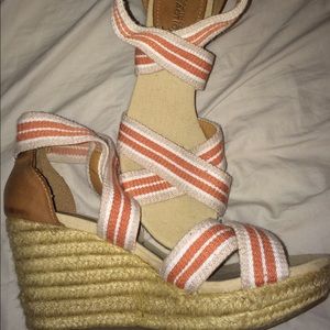 Kenneth Cole Reaction summer wedges