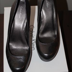 Gun Metal Silver Calvin Klein Pumps