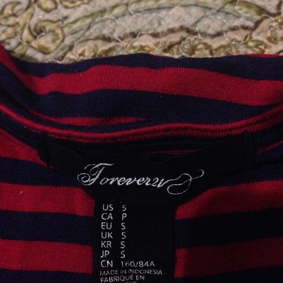 ❌SOLD ON VINTD❌Forever 21 Red Navy Stripe Crop Top - Picture 3 of 4