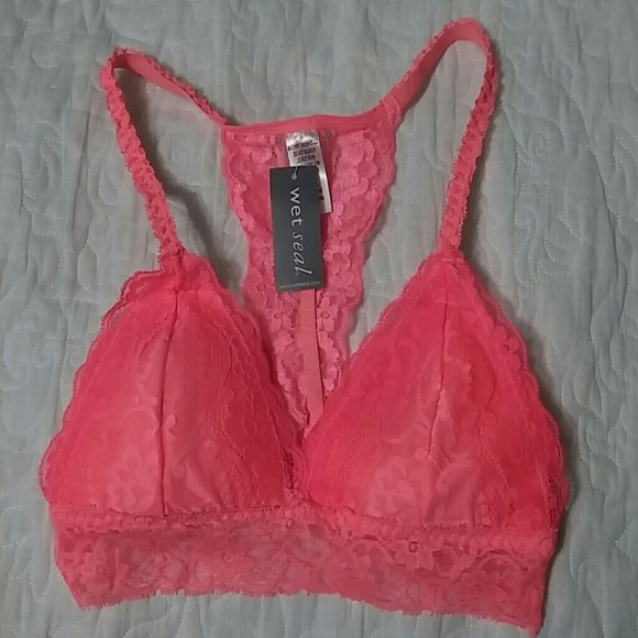 NWT super cute lace bra! Size small