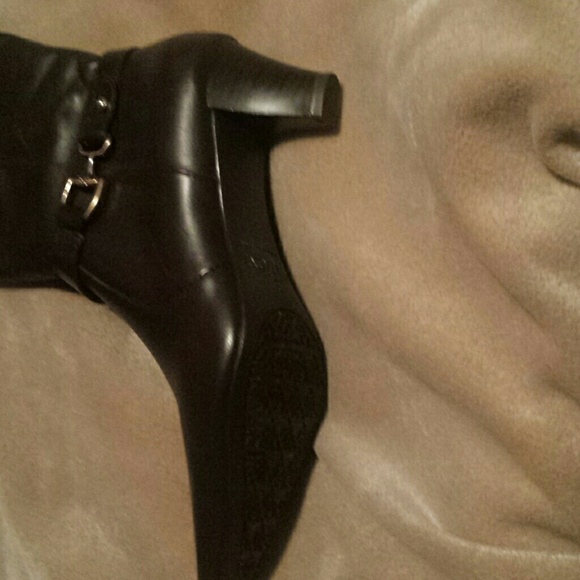 Heel boots brand nee - Picture 2 of 2