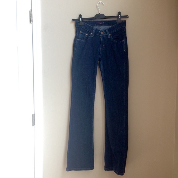 Levi 528 Jeans NWOT - Picture 1 of 4