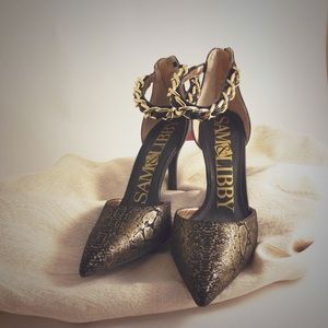 Sam & Libby Gold and Black size 9 1/2