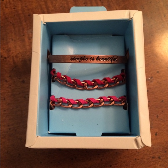 Toms bracelet set