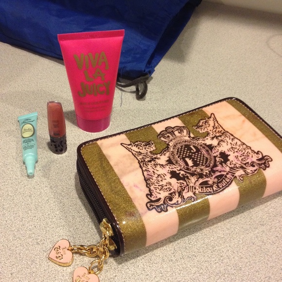 BUNDLE Juicy Couture Brush Set and JC Hair ties