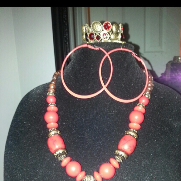 Jewelry - Picture 3 of 3