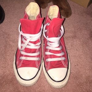Red converses