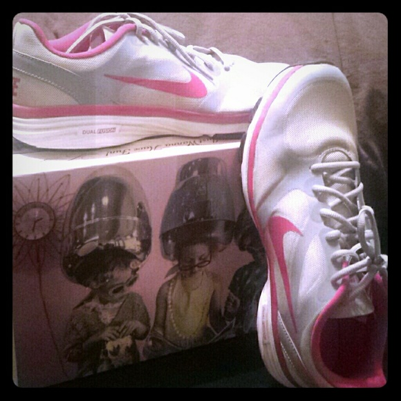 Nike Dual Fusion Trainers