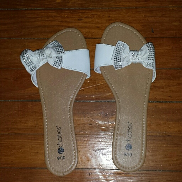 Rhinestone flip flop flats