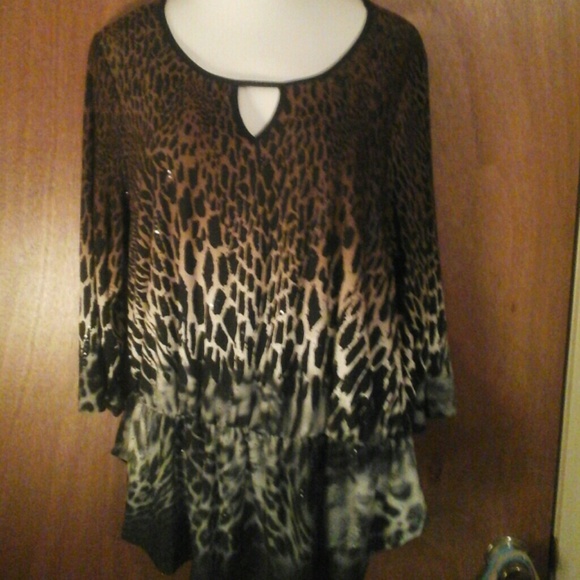 Sparkly animal print keyhole top