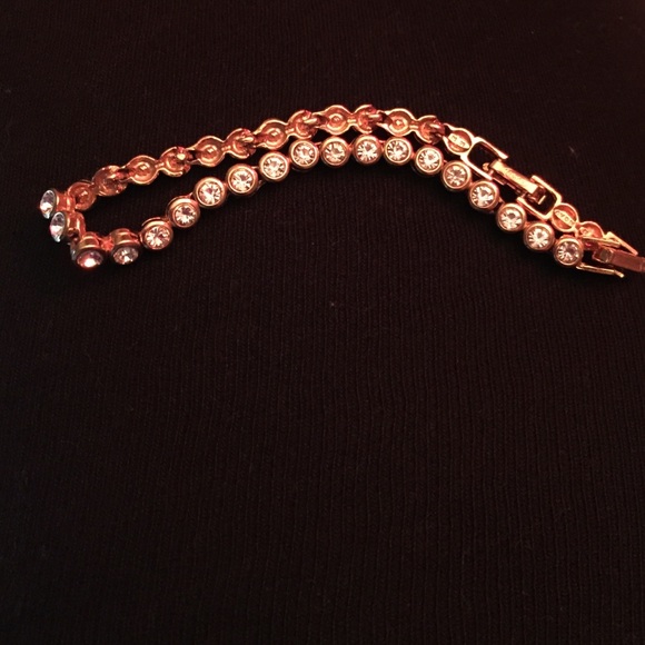 gold bracelet