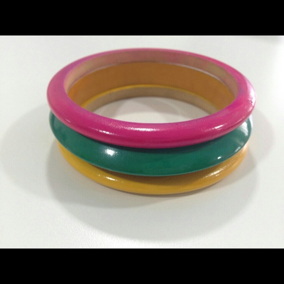 Wooden bangle - Picture 2 of 2