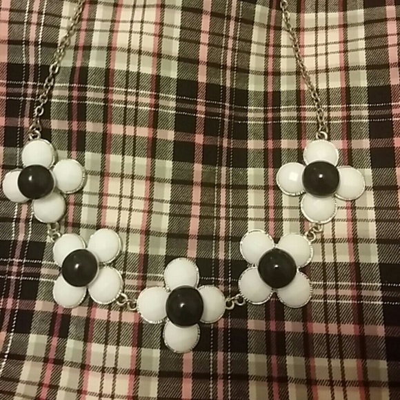 Domino Style Statement Necklace - Picture 2 of 2