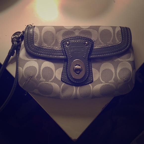 Authentic COACH wristlet