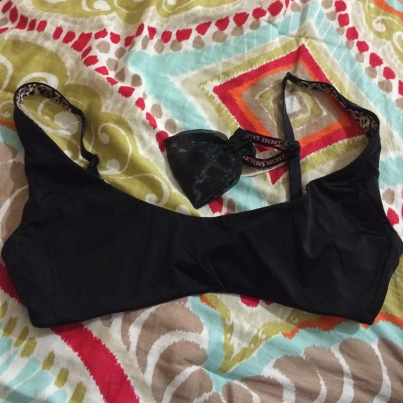 Victoria's Secret Extra Lift Push Up Bra - Picture 2 of 2