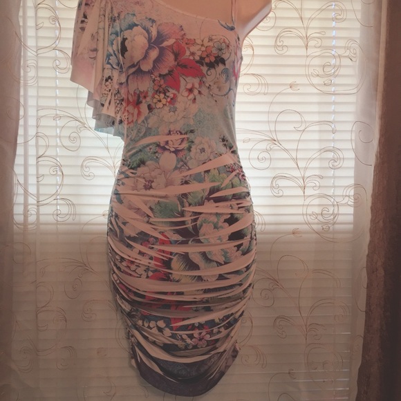 One-Shoulder Tunic - Picture 4 of 4