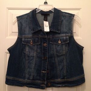 Sleeveless Denim jacket