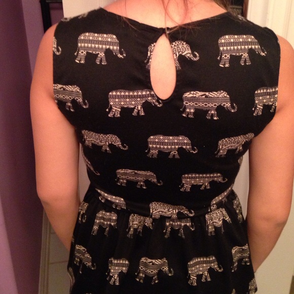 Elephant Patterned Peplum Tank - Picture 2 of 2