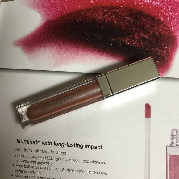 LIGHT UP LIP GLOSS!!!! SALE ONLY $11!!!! - Picture 3 of 4