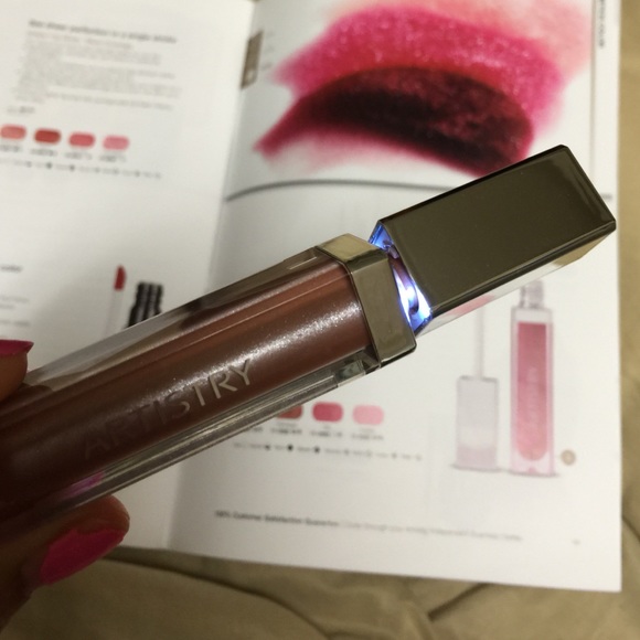 LIGHT UP LIP GLOSS!!!! SALE ONLY $11!!!! - Picture 4 of 4