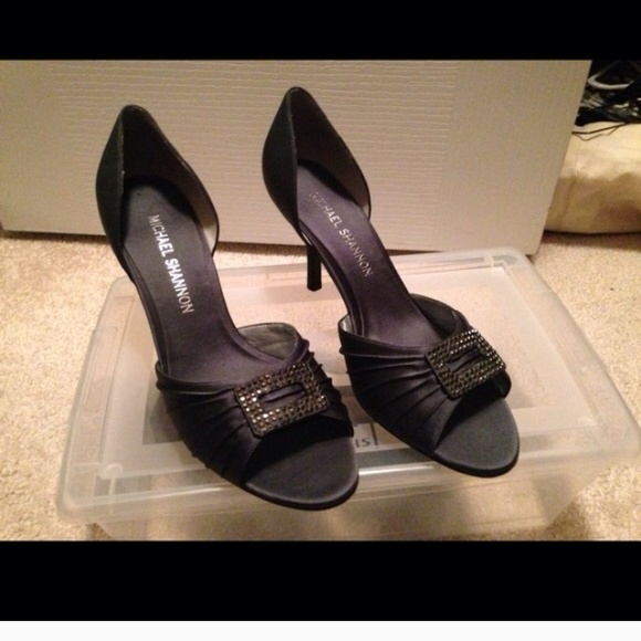 Dark blue satin formal dress shoe