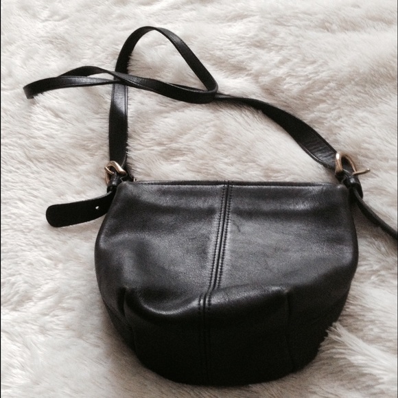 A small cross body Coach handbag 🎉🎉SALE🎉🎉