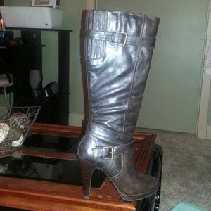 Faux leather brown boots
